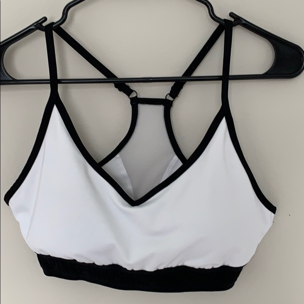 VICTORIA SECRET PINK SPORTS BRA